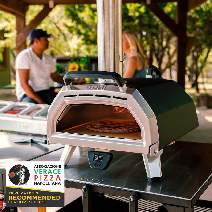 Ooni Karu 16 - multi-fuel outdoor pizza oven